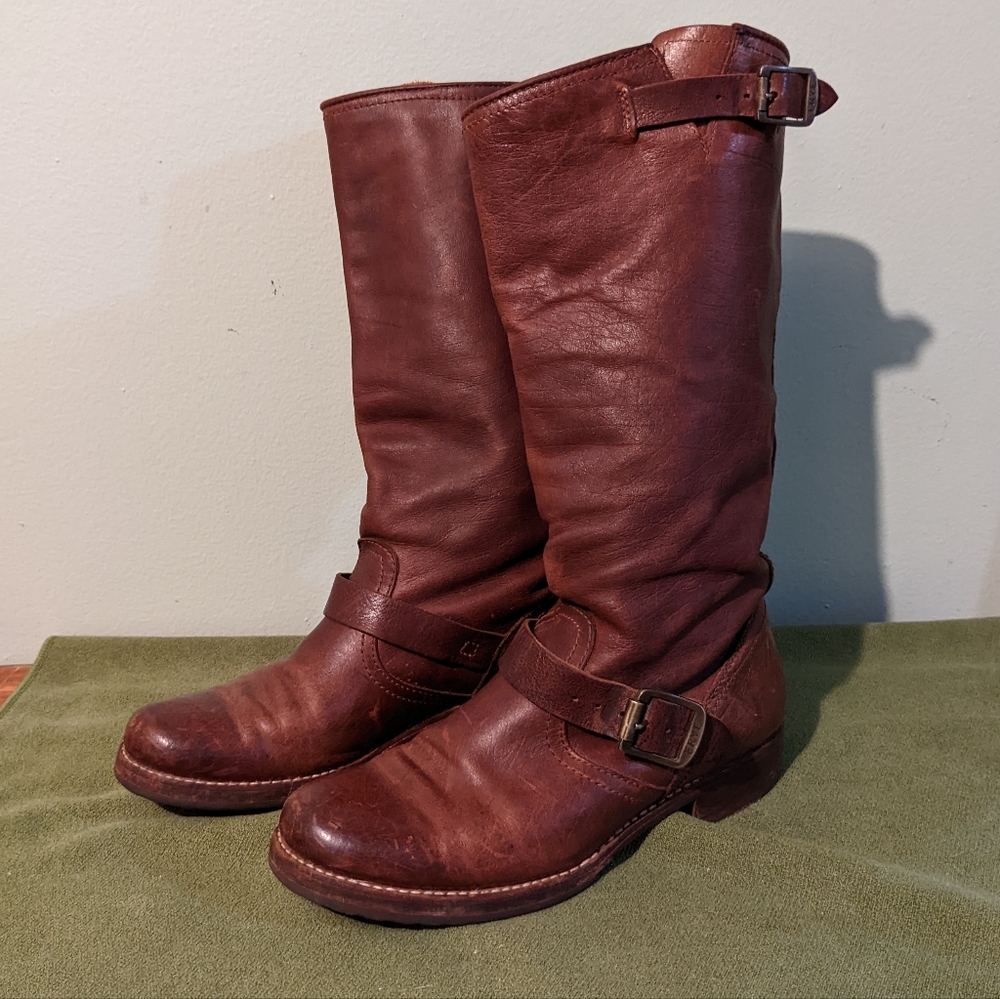 Frye Veronica boot tall size 8.5